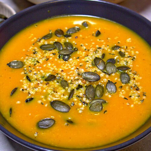 🎃Golden Pumpkin Soup – Food-Trek